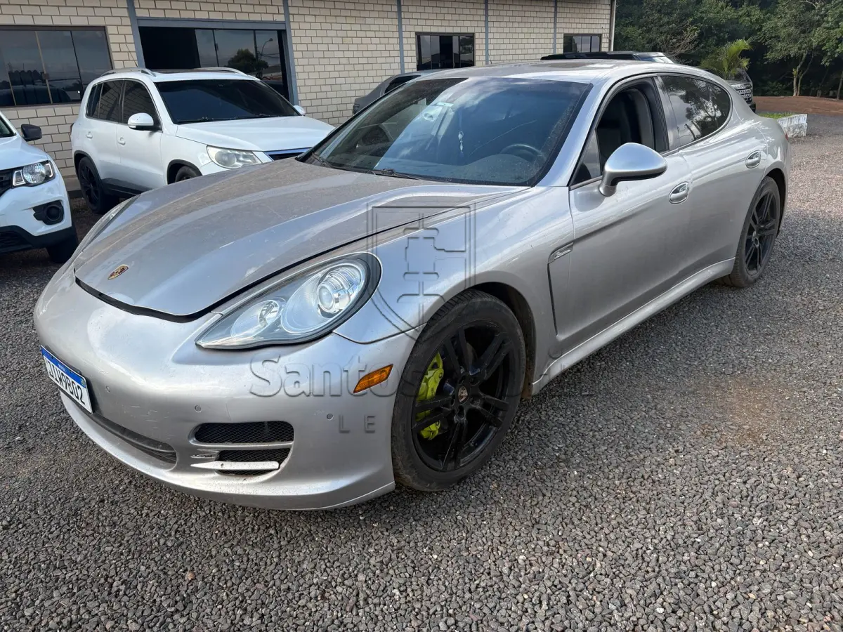 LOTE 003 - PORSHE PANAMERA