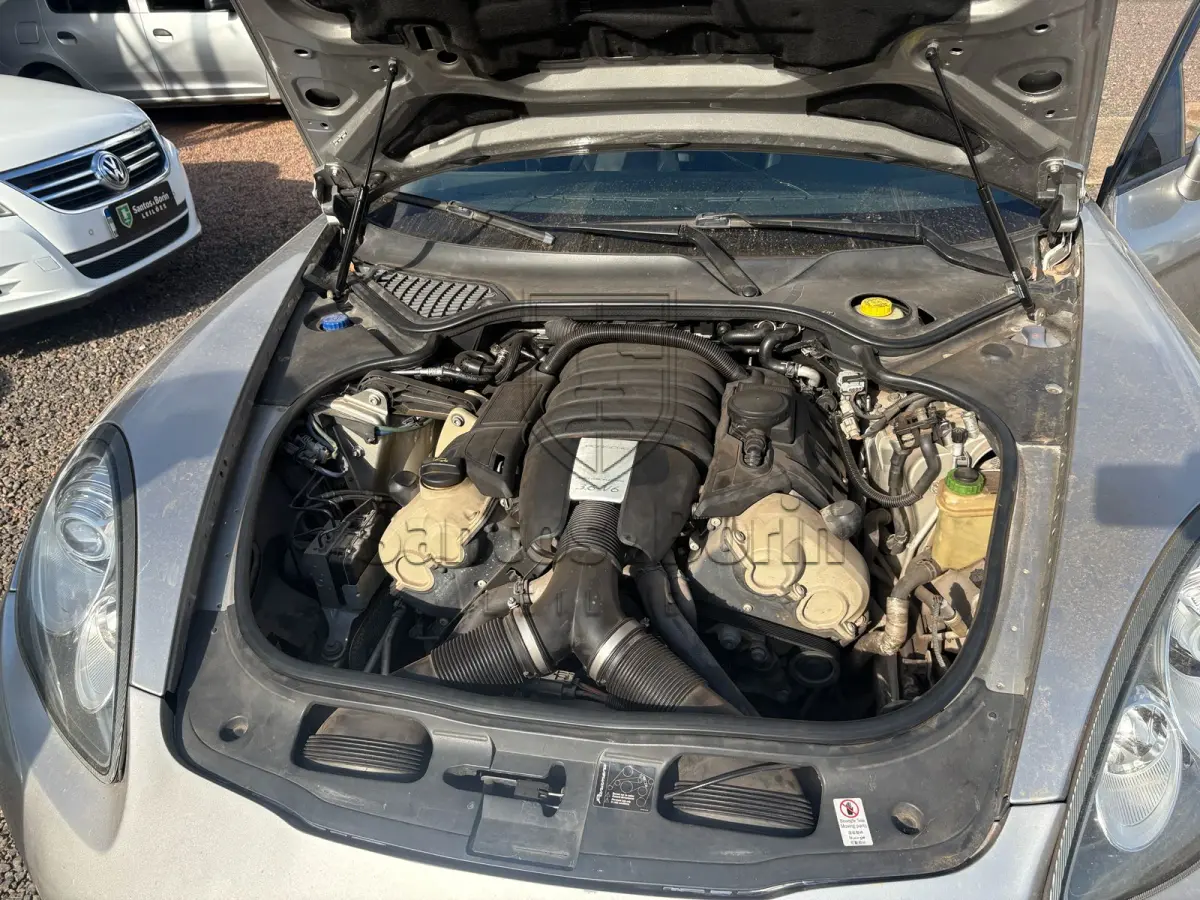 LOTE 003 - PORSHE PANAMERA