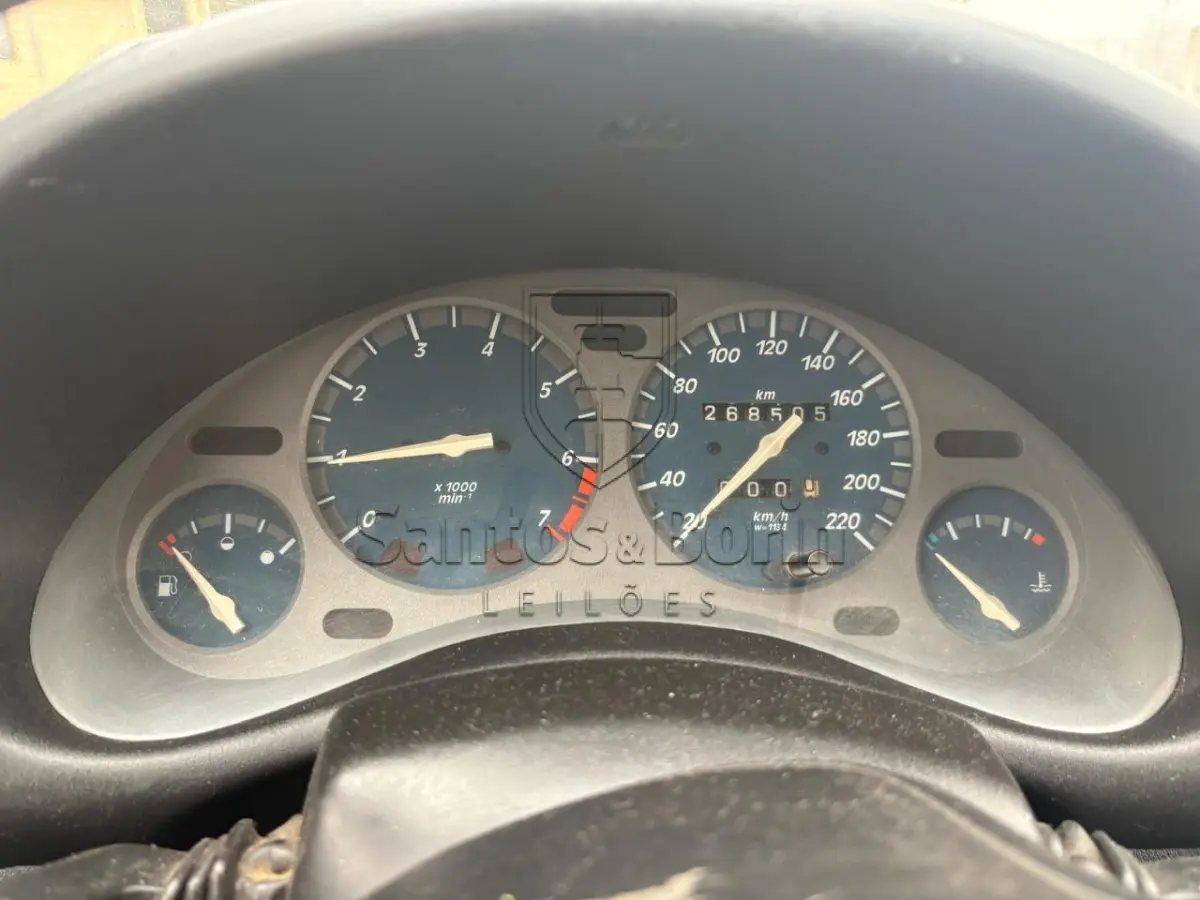 LOTE 002 - GM/ CORSA CLASSIC