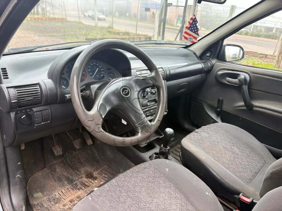 LOTE 002 - GM/ CORSA CLASSIC