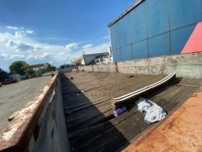 SEMI-REBOQUE