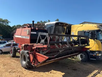 Colheitadeira MF 3640 4x4
